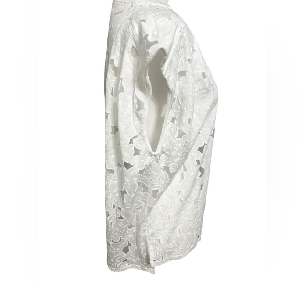 TED BAKER Women Sleeveless Crew Neck
ERICAH Floral BURNOUT White Vest oversized - Picture 5 of 15